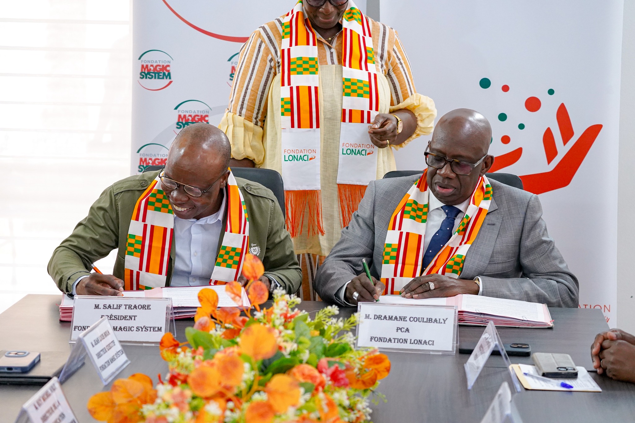 LONACI et Magic System renouvellent leur partenariat éducatif LONACI et Magic System renouvellent leur partenariat éducatif