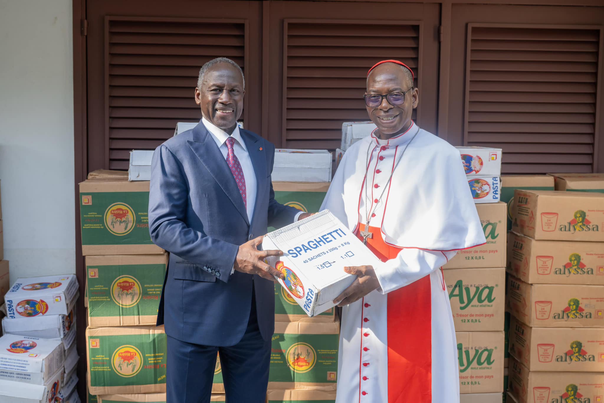 Adama Bictogo, le président de l'Assemblée nationale a été reçu par le Cardinal Dogbo ce 13 mars 2025 © Crédit photo DR