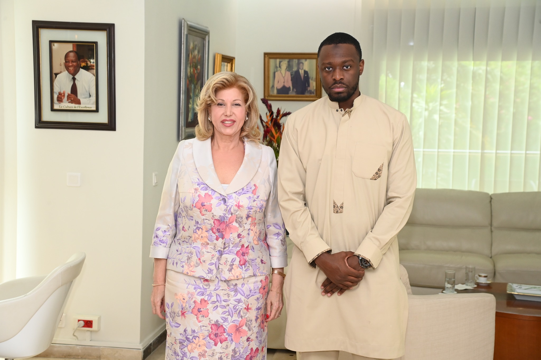 Dadju chez Dominique Ouattara à Abidjan © Crédit photo DR