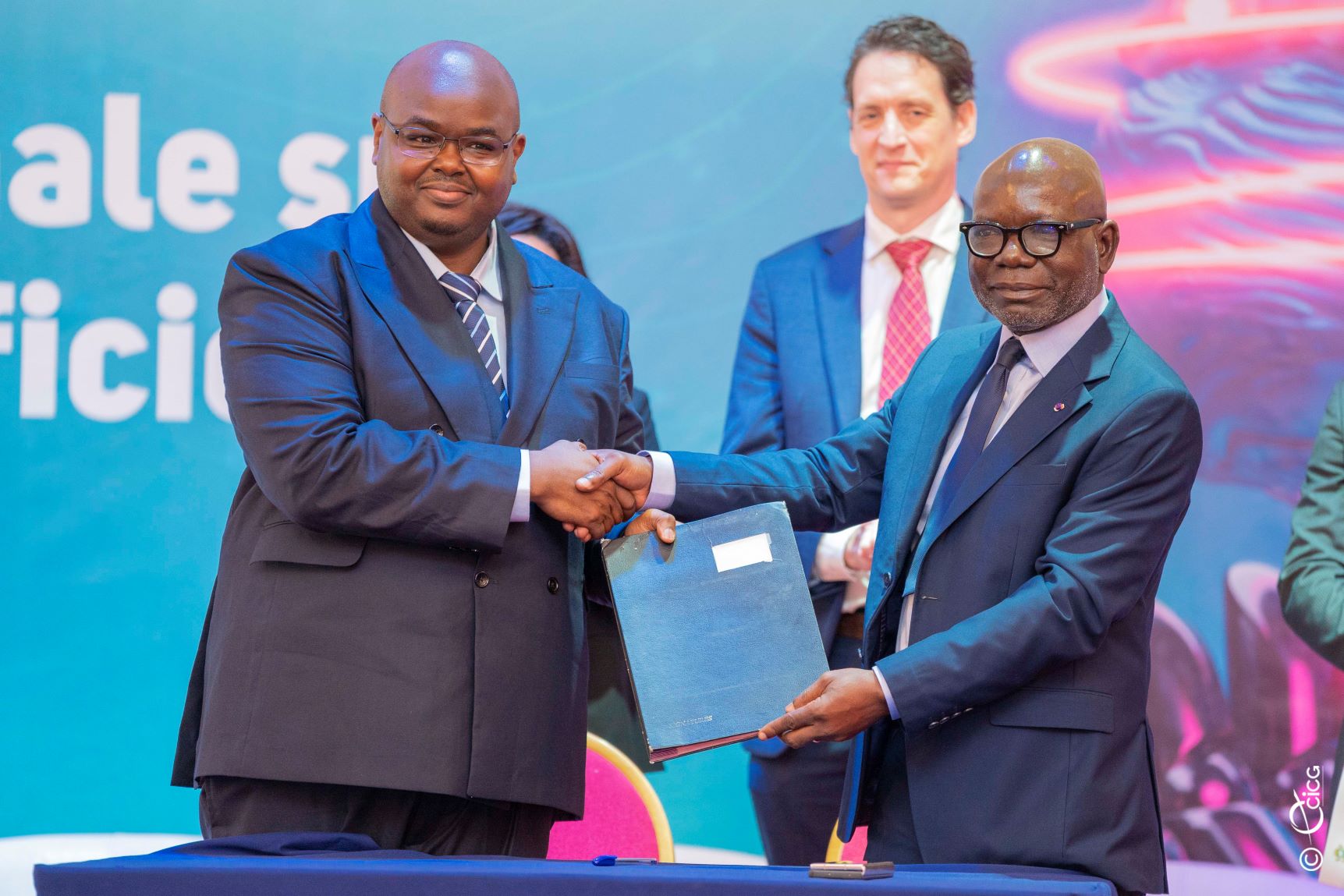 Le ministère de la Transition numérique a signé le 19 mai 2025, trois protocoles d'accord avec CEDITECH, Amini Corp et TBI pour développer l'intelligence artificielle et la formation numérique en Côte d'Ivoire © Crédit photo DR