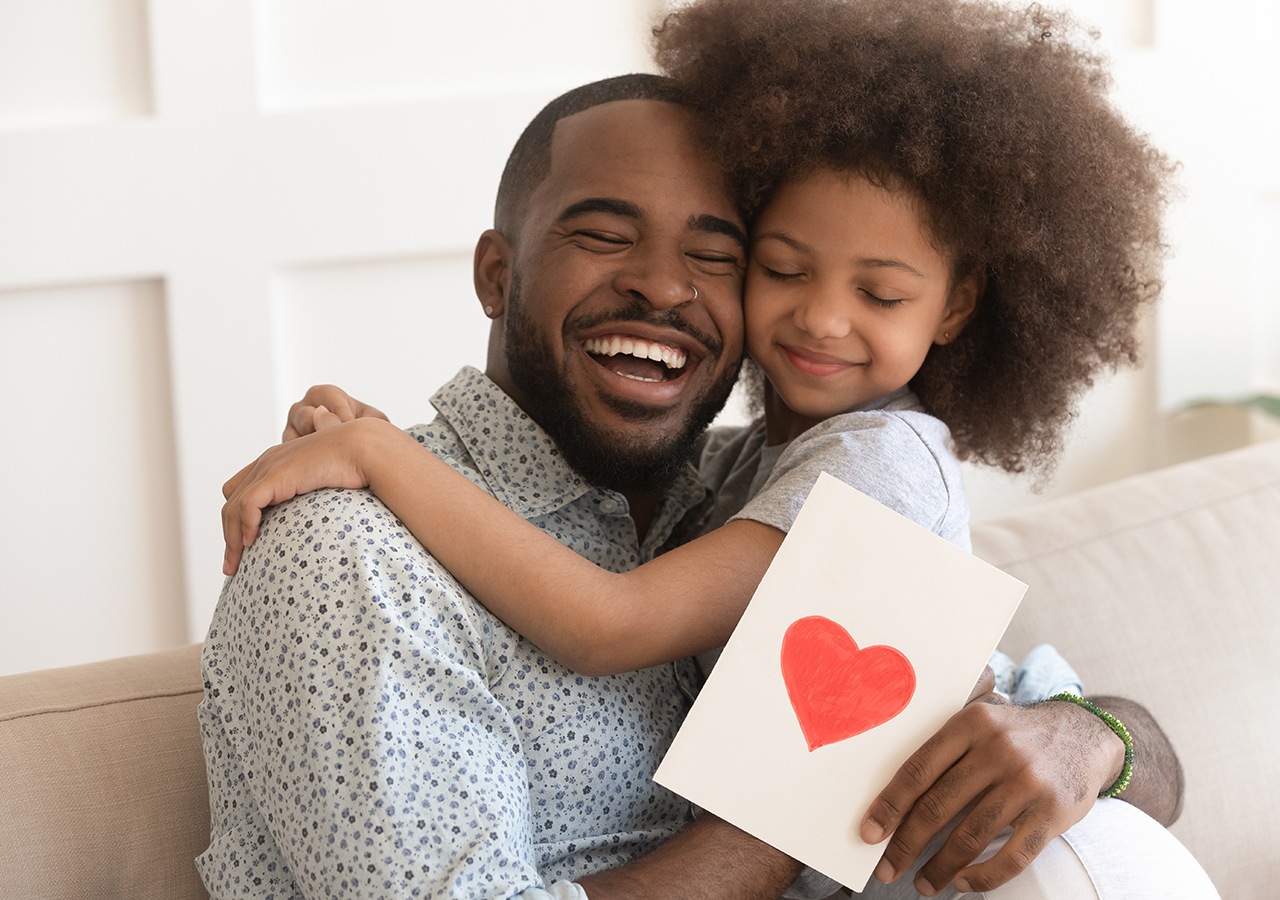 Fête des Pères 2025 en Côte d'Ivoire : Quand la célébration aura-t-elle lieu ? © Crédit photo DR Fête des Pères 2025 en Côte d'Ivoire : Quand la célébration aura-t-elle lieu ? © Crédit photo DR