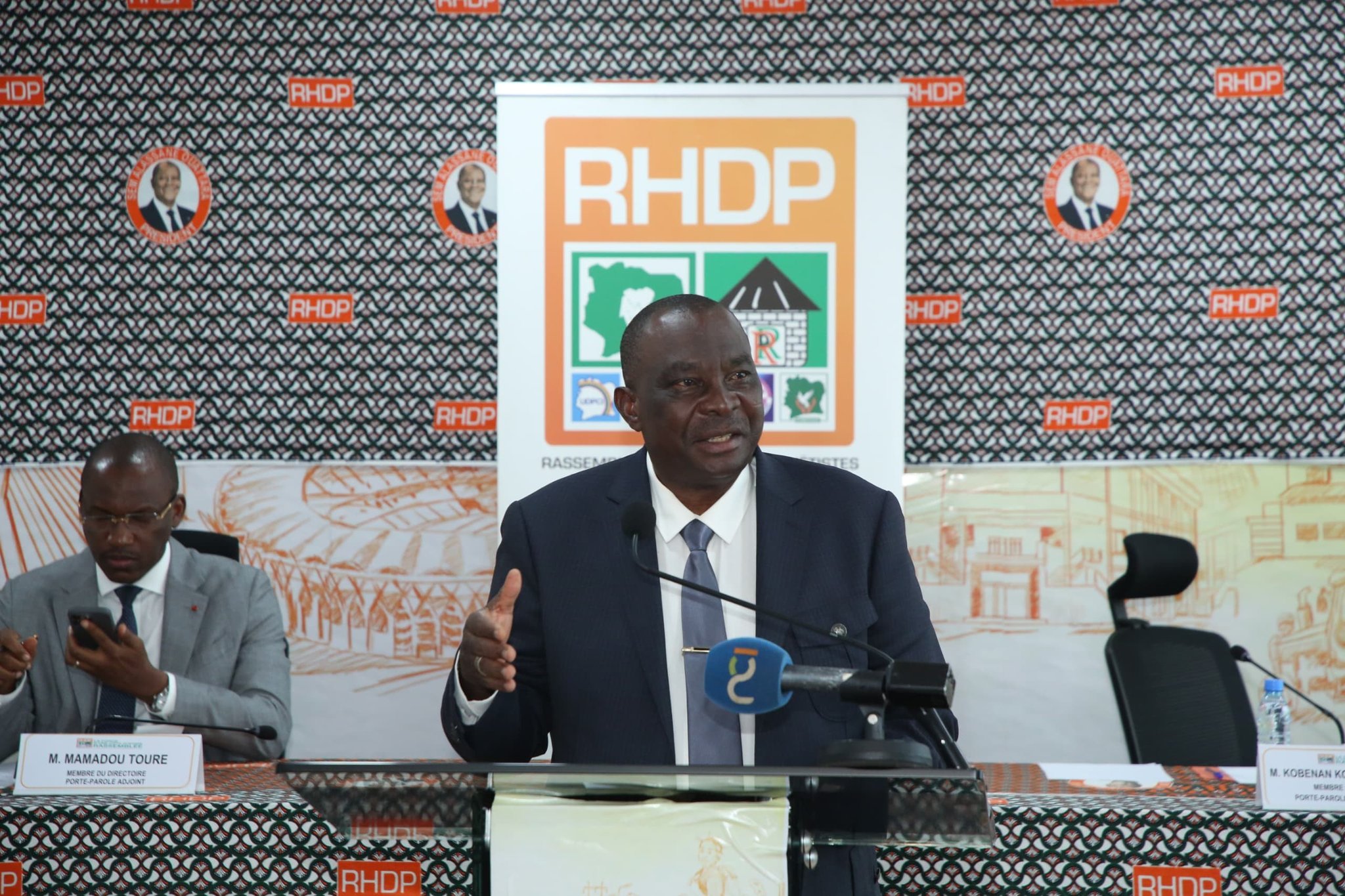 Lors des "Rendez-vous du RHDP" ce mercredi 11 juin 2025, Kobenan Kouassi Adjoumani  © Crédit photo DR Lors des "Rendez-vous du RHDP" ce mercredi 11 juin 2025, Kobenan Kouassi Adjoumani  © Crédit photo DR