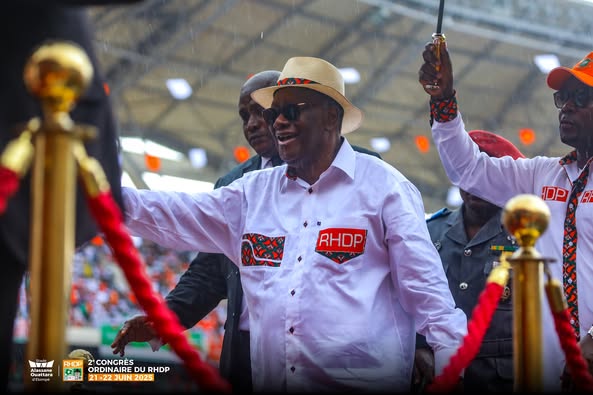 Alassane Ouattara accueilli en triomphe au stade olympique d'Ébimpé au Congrès du RHDP © Crédit photo DR