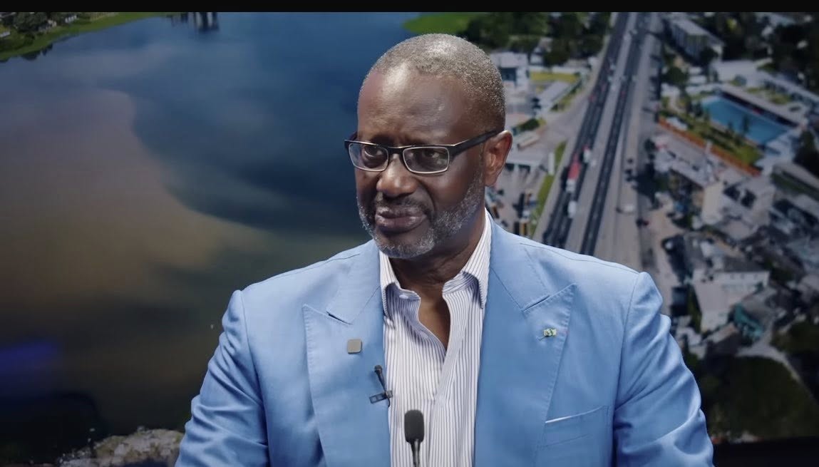 Tidjane Thiam face à Alain Foka : "Des mandats d'arrêt étaient préparés contre moi" Tidjane Thiam face à Alain Foka : "Des mandats d'arrêt étaient préparés contre moi"