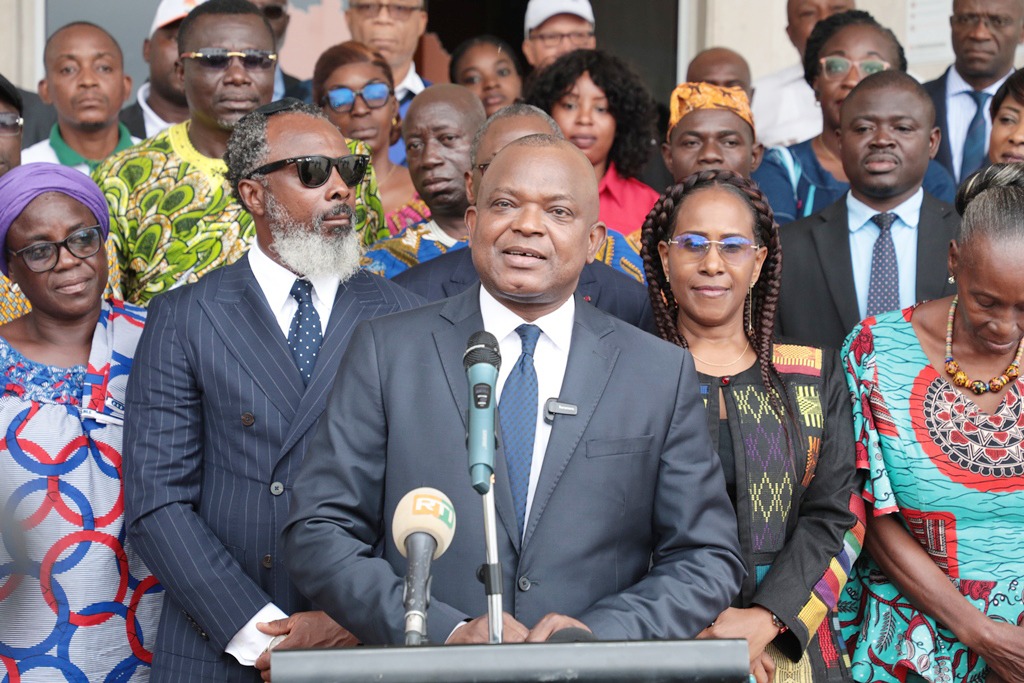 Vincent Toh Bi après le dépôt de sa candidature pour la présidentielle 2025 © Crédit photo DR