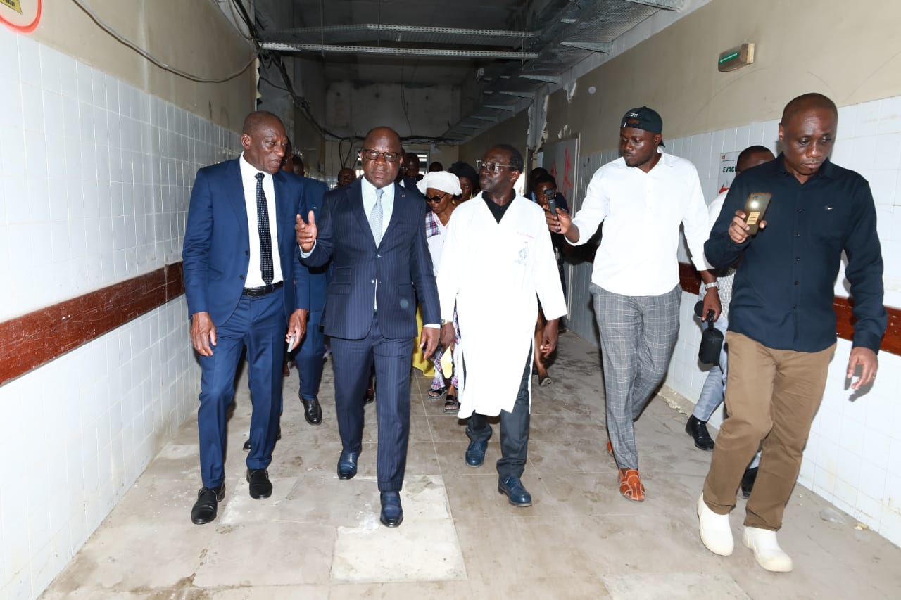 Le ministre Pierre Dimba s'est rendu au CHU de Yopougon ce lundi 26 janvier 2026 © Crédit photo DR