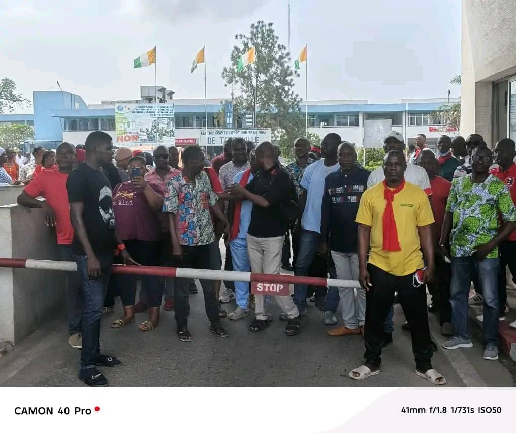 Grève des agents de santé du CHU de Treichville pour arriérés de SMIG et salaires © Crédit photo DR
