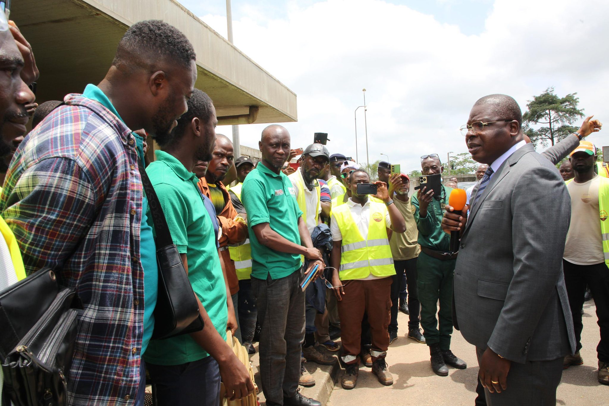 Grève au CVET de Kossihouen : le ministre Amédé Kouakou obtient la reprise du travail  © Crédit photo DR