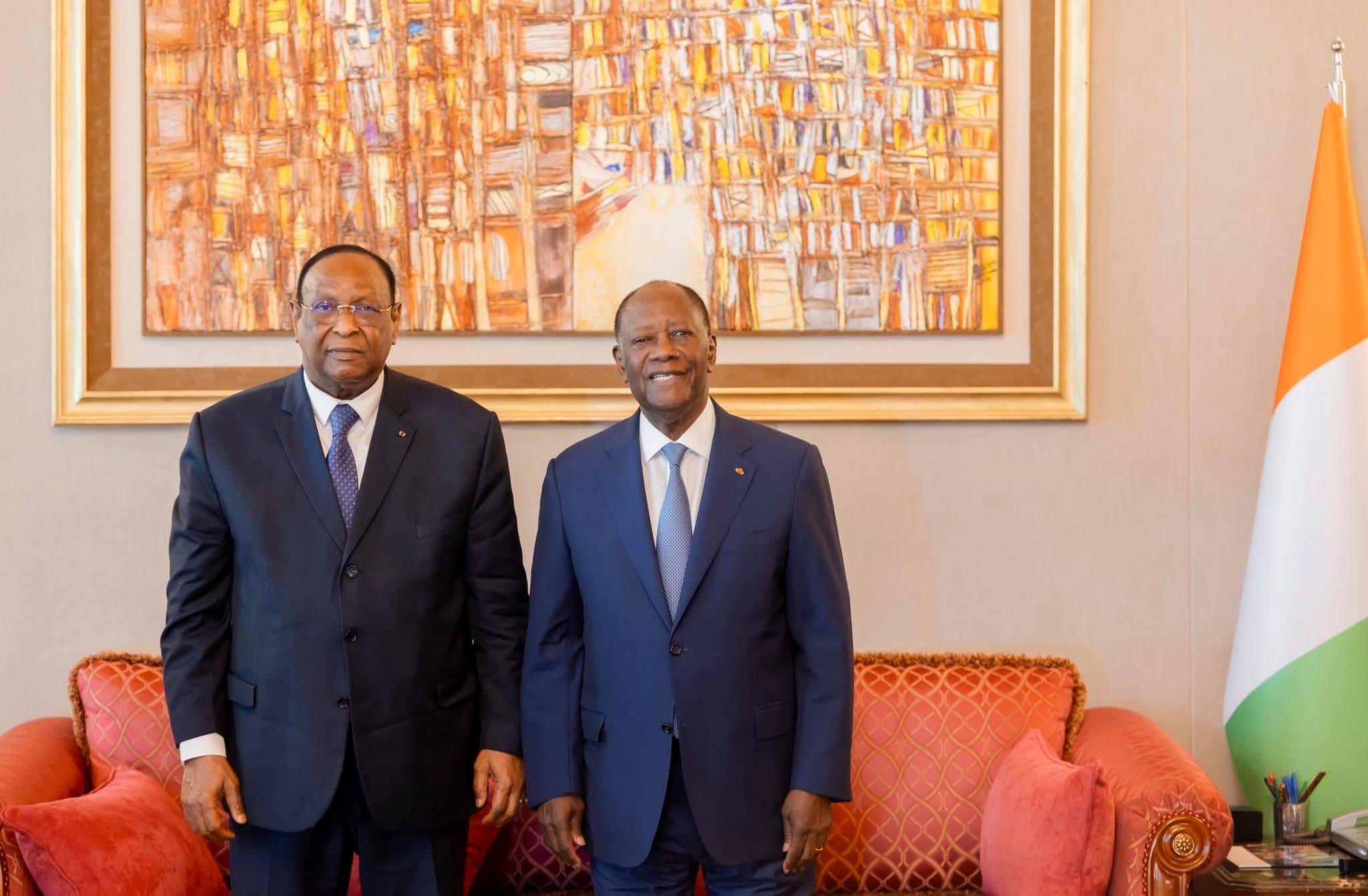 Ouattara reçoit le médiateur CEDEAO-AES Lansana Kouyaté © Crédit photo DR  - Yessouan.ci