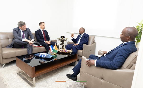 L'AFD et la Côte d'Ivoire font le point sur les projets éducatifs C2D