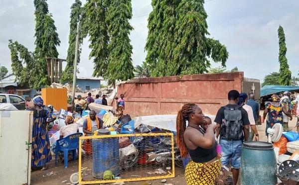 Déguerpissements à Port-Bouët : la mairie menace de poursuites le District d'Abidjan