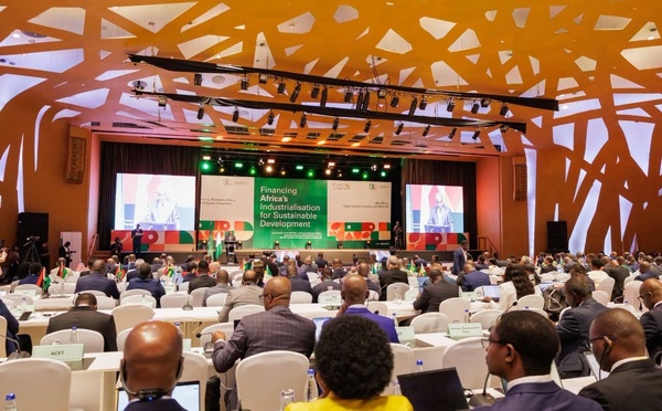 Industrialisation en Afrique : la Côte d'Ivoire vise un statut de hub régional