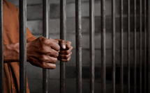 Cybercriminalité en Côte d'Ivoire : menaces sur une directrice d'école par messagerie, un homme arrêté