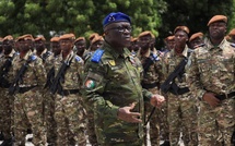 Le Général Lassina Doumbia inspecte les unités militaires de Daloa et Yamoussoukro