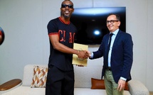 Serge Beynaud reçoit un prix du Parc des Expositions pour son double concert