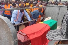 La dépouille d’Alino Faso arrive à Ouagadougou -