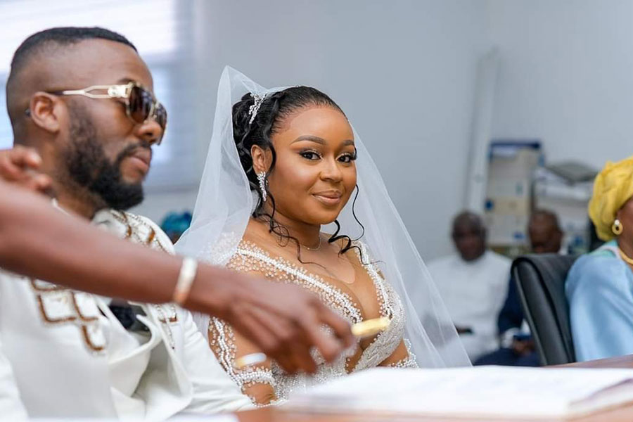 Kerozen et Bintou Coulibaly : Un mariage sous le signe de l'amour Kerozen et Bintou Coulibaly : Un mariage sous le signe de l'amour