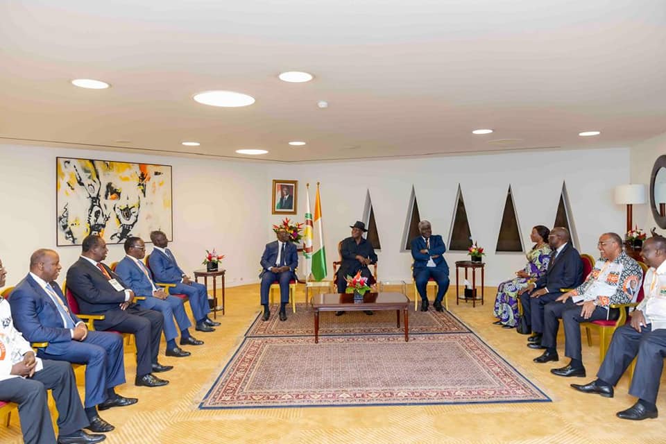 Ouattara et les coordinateurs du RHDP : une vision commune Ouattara et les coordinateurs du RHDP : une vision commune