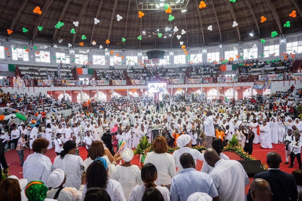 CAUFEMCIP : 25 000 voix pour la paix CAUFEMCIP : 25 000 voix pour la paix