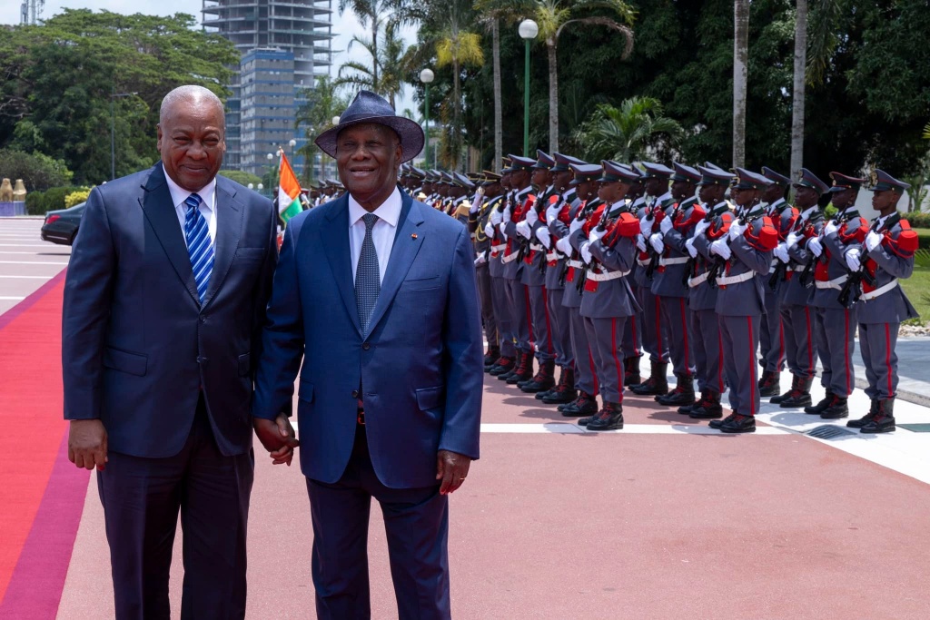 Les Présidents Ouattara et Mahama à Abidjan