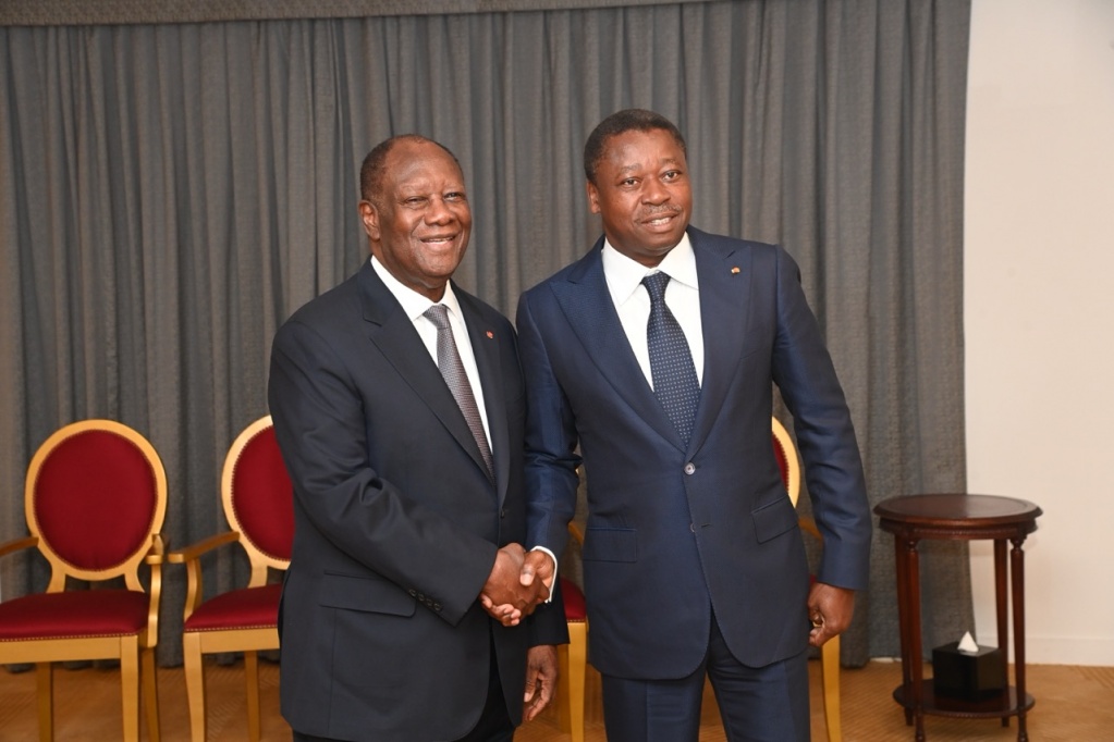 Alassane Ouattara et Faure Gnassingbé à la remise du Prix Félix Houphouët-Boigny 2024 à Abidjan Alassane Ouattara et Faure Gnassingbé à la remise du Prix Félix Houphouët-Boigny 2024 à Abidjan