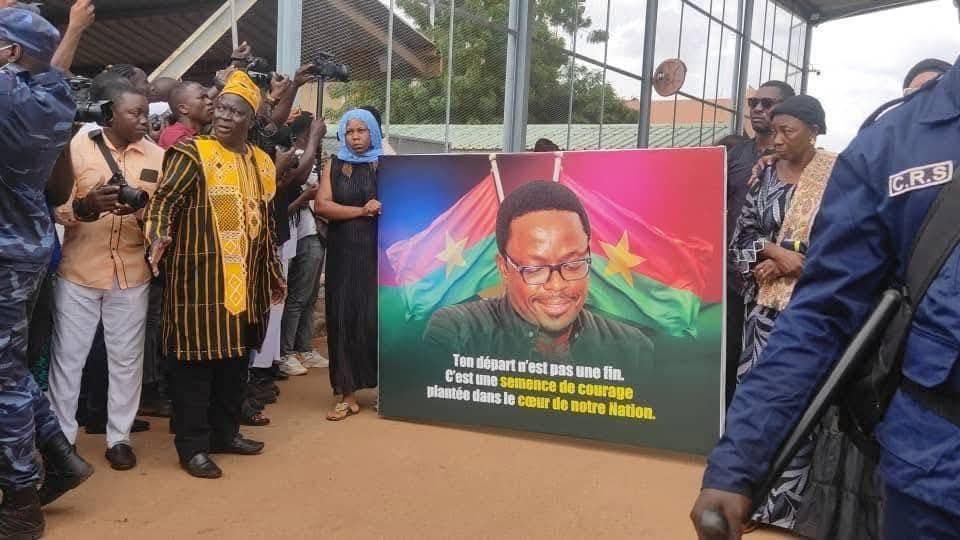 La dépouille d’Alino Faso arrive à Ouagadougou