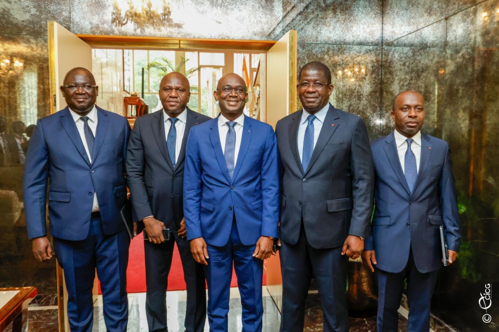 Yacouba Hien Sié, Djibril Ouattara, Abou Bamba et Jean-Louis Moulot au premier Conseil des ministres du gouvernement Mambé Yacouba Hien Sié, Djibril Ouattara, Abou Bamba et Jean-Louis Moulot au premier Conseil des ministres du gouvernement Mambé