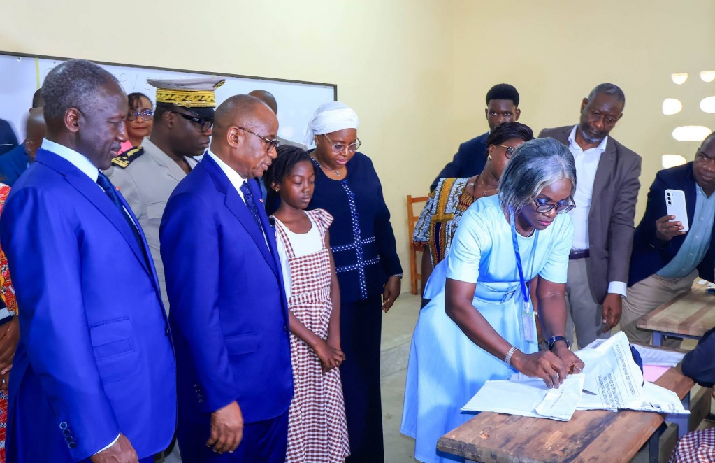 Adama Bictogo et N'Guessan Koffi au lancement des épreuves du CEPE 2026