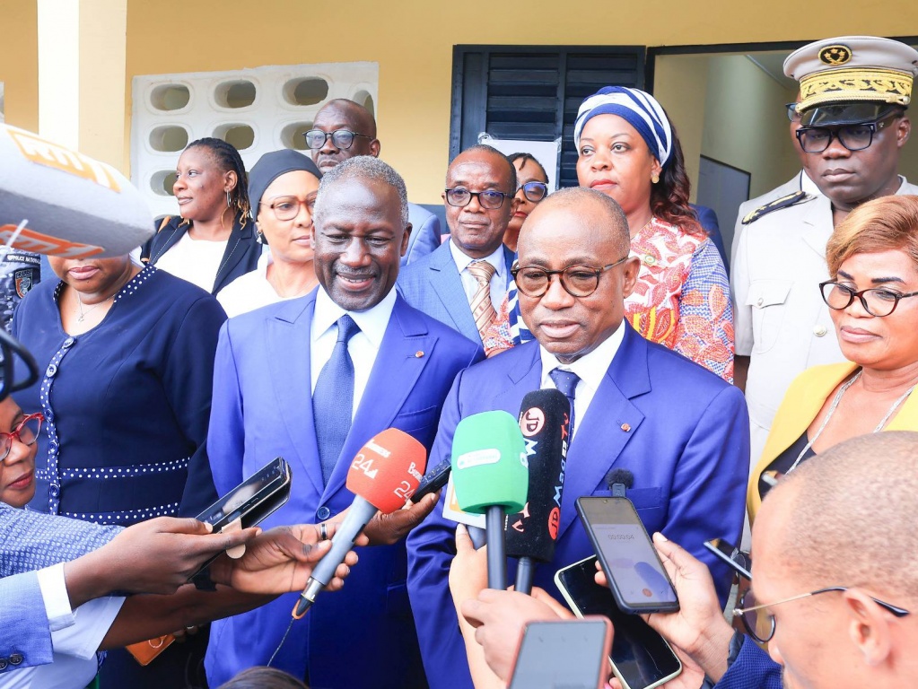 Adama Bictogo et N'Guessan Koffi au lancement des épreuves du CEPE 2026 à Yopougon